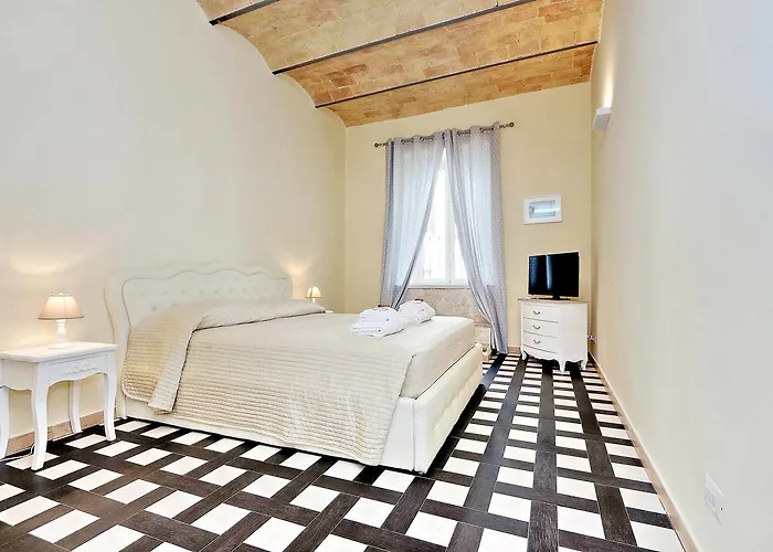 Colosseum Suite